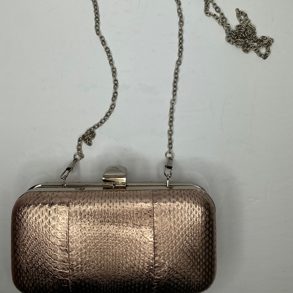 HALSTON HERITAGE SNAKE SKIN CLUTCH BRAND NEW - Picture 4 of 6